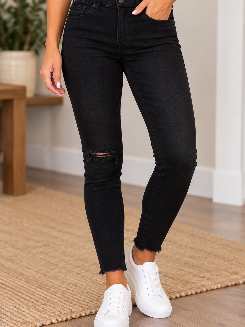J Brand Black Skinny Jeans with Distressed Knee